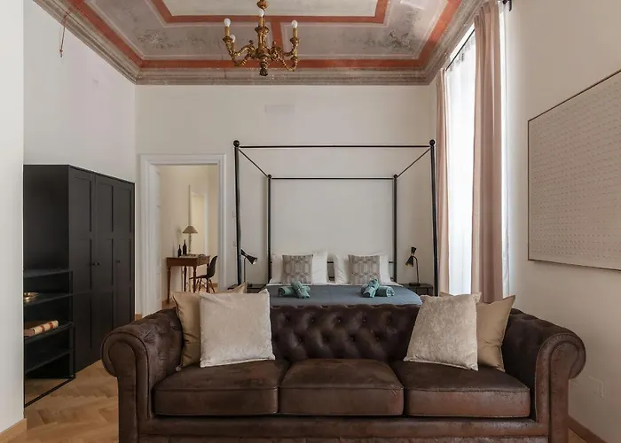 Apartment Castro Pretorio 3 - Fromhometorome Rome
