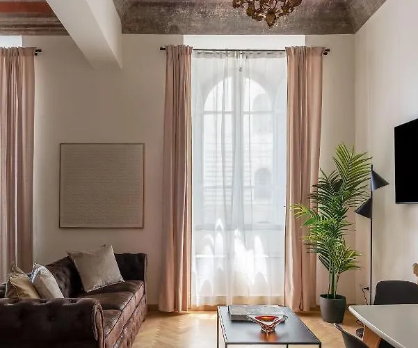Castro Pretorio 3 - Fromhometorome * Rome