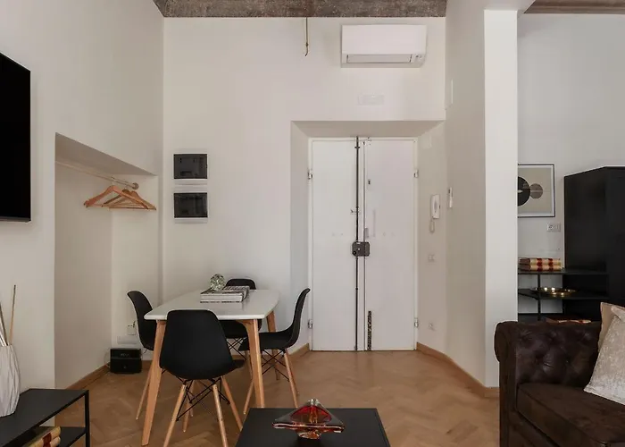 Castro Pretorio 3 - Fromhometorome Apartment Rome